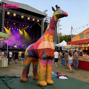 Belle décoration de girafe <span class=keywords><strong>gonflable</strong></span> à l'entrée du centre commercial - Product Image 5
