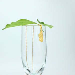 FS Fashion 18K Plaqué <span class=keywords><strong>Or</strong></span> Style Vintage <span class=keywords><strong>Madagascar</strong></span> Carte <span class=keywords><strong>Pendentif</strong></span> pour Cadeau Fête ou Anniversaire Bijoux de Haute Qualité - Product Image 4