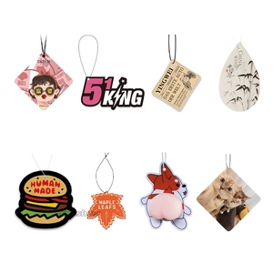 Désodorisant de voiture portable suspendu, design personnalisé, parfum de luxe, en carton, prix usine Chine - Product Image 1