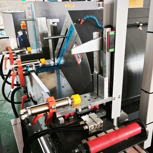 Machine de dé<span class=keywords><strong>coupe</strong></span> CNC pour fenêtres, double tête, pour profilés aluminium et UPVC, machine d'ouverture de portes coulissantes doubles - Product Image 2