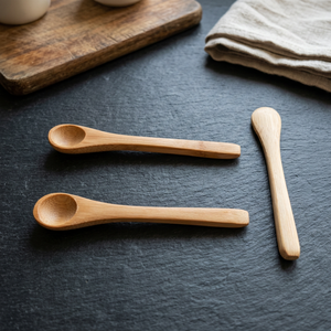 Cuillère à épices artisanale REHMAN CRAFT en bois écologique, manche carré, design coréen, capacité 10 ml, finition miroir - Product Image 1
