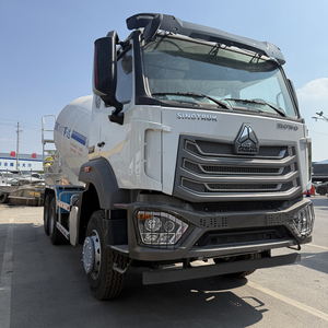 Camion malaxeur à <span class=keywords><strong>béton</strong></span> Sinotruk Hohan 6x4 d'occasion, <span class=keywords><strong>cuve</strong></span> de 10m3, camion de transport de ciment d'occasion, prix avantageux - Product Image 2