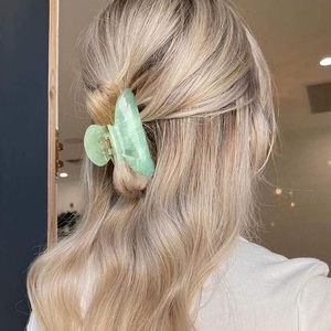 Molletta da donna in stile dolce mezza-Updo e coda di cavallo per capelli Fascinator all'ingrosso in acrilico con motivo in marmo per feste - Product Image 3