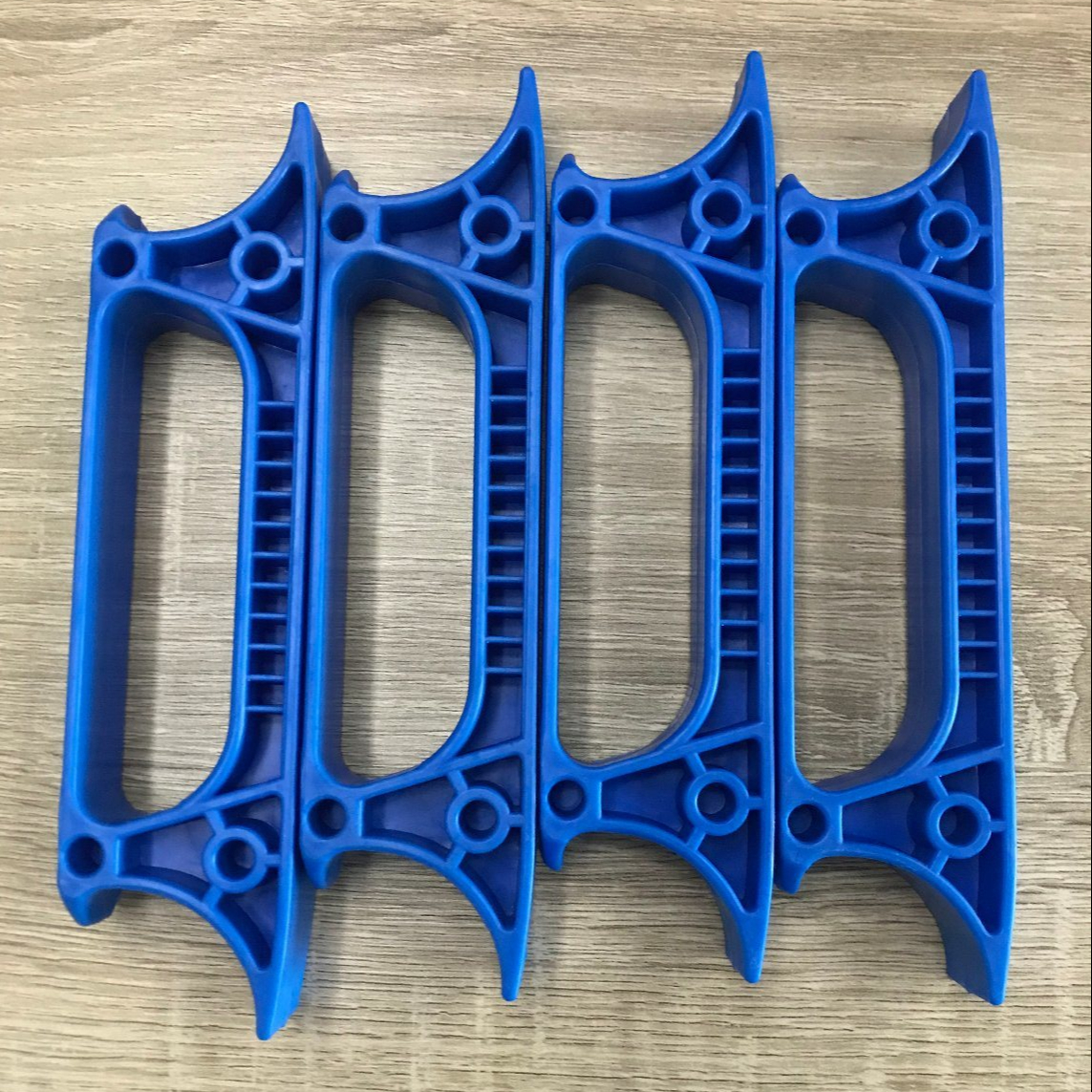 19 литровая бутылка воды ручка