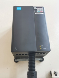 Punzonadora de aluminio con certificación ISO cnc, máquina de perforación con molde - Product Image 4