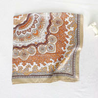 Écharpes en Satin carré et satiné 70x70 cm pour femme, accessoire soyeux en Polyester, motifs cachemire et fleurs, personnalisé