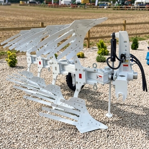 Charrue à socs montée à 5 rangs de performance supérieure pour la préparation des terres de maïs - Product Image 6