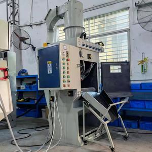 Cabina de arenado automática con cinta transportadora para pulido, limpieza y acabado de piezas metálicas, alta productividad, larga duración - Product Image 5