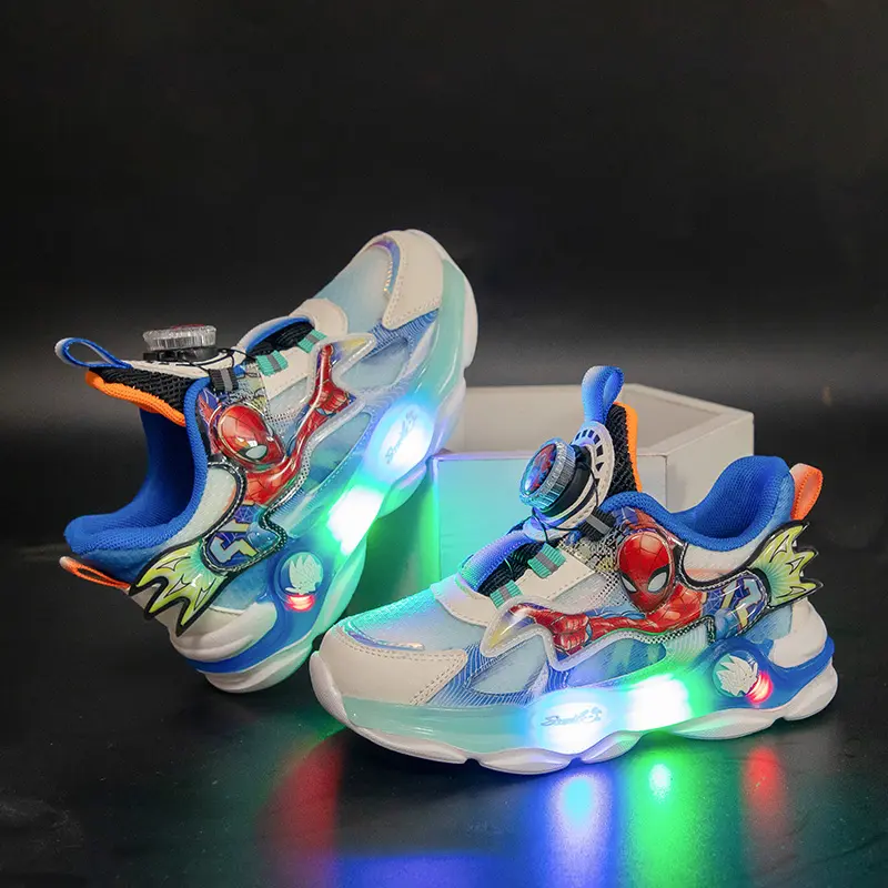 นักออกแบบขายร้อนสบายๆวิ่งSpiderman LEDกระพริบ Light Upเด็กกีฬาเด็กสันทนาการเด็กวัยหัดเดินเด็กทารกรองเท้า
