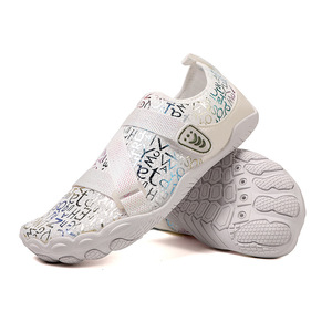 Chaussures aquatiques en maille à séchage rapide unisexe pour l'été, la plage, la randonnée, la natation, la plongée en apnée, le trekking, la pêche, à bout fermé et semelle extérieure en caoutchouc - Product Image 1