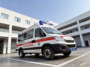 Nueva Ambulancia Médica de Emergencia Diésel con Soporte Vital, Emisión EURO 5, Transmisión <span class=keywords><strong>Manual</strong></span>, Longitud de 3-8m para Pacientes con Necesidades Versátiles - Product Image 1