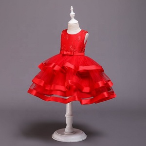 Robe de princesse pour filles avec plusieurs ourlets et détails en dentelle - Product Image 2