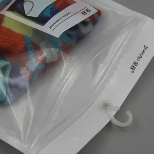 의류 코트 양말 티셔츠 환경 친화적 인 종이 포장을위한 맞춤형 유리 종이 가방