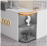 Petit comptoir de bar, comptoir de réception, caisse enregistreuse, style moderne minimaliste, magasin de vêtements, salon de thé au lait, salon de beauté