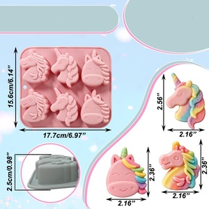 แม่พิมพ์ซิลิโคนยูนิคอร์น 6 ชิ้น 17.7 ซม. x 15.6 ซม. สำหรับเค้ก ช็อคโกแลต สบู่ ก้อนน้ำแข็ง ใช้กับเครื่องล้างจานได้ - Product Image 1