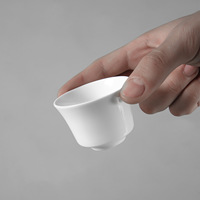 Tasse à thé en porcelaine fine ultra-mince, blanc pur, design moderne et minimaliste, logo personnalisable, plusieurs capacités pour salon de thé et bar décontracté