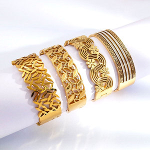 2024 Bán Buôn Sang Trọng 18K Mạ Vàng Chunky Khắc Vòng Đeo Tay Bằng Thép Không Gỉ Với Kim Cương Thép Không Gỉ Bangle Đối Với Phụ Nữ - Product Image 2