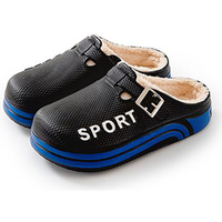Vente en gros de pantoufles d'intérieur confortables et chaudes pour homme d'hiver à semelle souple chaussures d'extérieur en coton antidérapantes de haute qualité de style simple