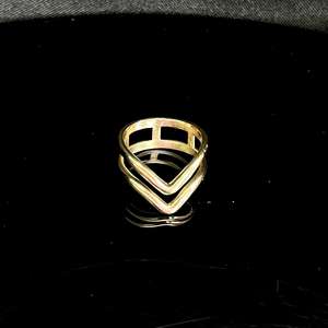 แหวนรูปทรงเรขาคณิต V 925เงินสเตอร์ลิงชุบทอง - Product Image 4