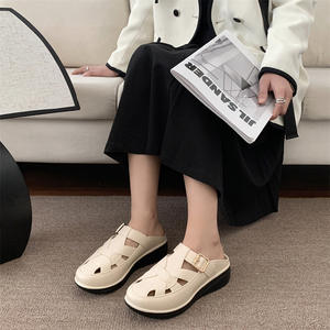 Heli Shark été Baotou <span class=keywords><strong>creux</strong></span> pantoufles vêtements d'extérieur fond épais femmes décontracté maison mode couleur bloc romain moitié - Product Image 3