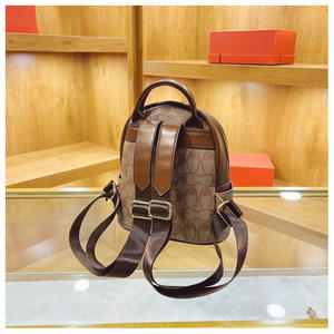 Meilleure vente sac à dos décontracté vintage pour femmes nouveau sac à dos de voyage polyvalent à la mode à la mode sac à dos de luxe ultra-léger - Product Image 4