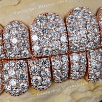Grillz dentaires personnalisés en or rose massif 14 carats |   Honeycomb avec Moissanite sertie et Diamant de laboratoire |   Bijoux Hip Hop certifiés par des tiers