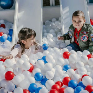 Fabrication épaissir PE coloré <span class=keywords><strong>pas</strong></span> <span class=keywords><strong>cher</strong></span> plastique souple anti-flexible boules océaniques balles de fosse à balles <span class=keywords><strong>piscine</strong></span> aire de jeux jouets pour bébés - Product Image 2