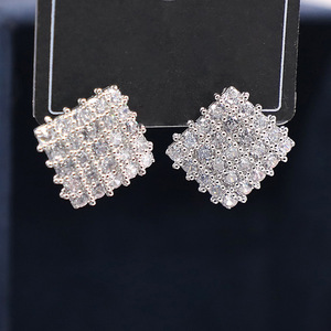 Orecchini a Perno Vintage a Forma di Diamante per Donne, Accessori per Orecchie Geometrici per Uso Quotidiano - Product Image 6