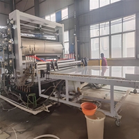 Machine de fabrication de feuilles de plastique PP PE PVC à haut rendement, ligne d'extrusion de panneaux en mousse plastique pour l'emballage de meubles, matériaux de construction