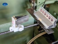 Fil d'écran d'insecte de fibre de verre de haute qualité plâtrant la machine de tissage de maille
