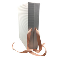 Boîte cadeau personnalisée pour vêtements, avec LOGO, insertion en soie de Satin, perruque magnétique de luxe, Extension de cheveux, boîte d'emballage