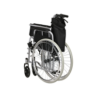 Fauteuil roulant manuel pliant robuste avec freins à main et repose-pieds rabattables pour voyages, hôpitaux et personnes âgées