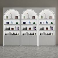 Ensemble de comptoirs de réception haut de gamme, écologiques, durables et personnalisés pour bijouterie de centre commercial de luxe