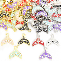 Pendentif queue de sirène émaillée mouchetée en alliage doré, motif aileron de baleine, pour décoration de mariage sur le thème de l'océan et de la plage