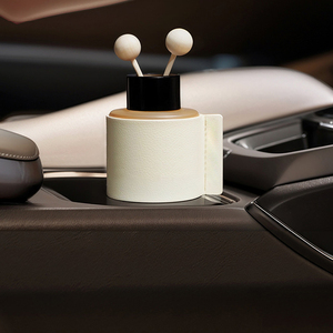 Deodorante per auto aromaterapia vetro portatile per auto <span class=keywords><strong>diffusore</strong></span> di olio essenziale di aromaterapia per purificare gli <span class=keywords><strong>odori</strong></span> - Product Image 4