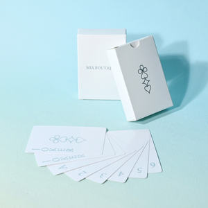 Naipes de póquer de núcleo negro de alta calidad con papel de impresión de logotipo de diseño personalizado para juegos - Product Image 1