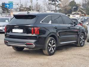 SUV familial diesel automatique Sorento 4ème génération 2023 noir, coffre électrique, prix raisonnable, voiture coréenne avec climatisation automatique et sièges chauffants - Product Image 2