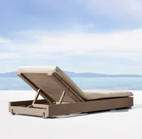 Chaise longue en teck de luxe moderne LUXORA - Meubles d'extérieur imperméables et pliables pour hôtel et plage, couleur personnalisée