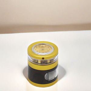 Broyeur à herbes manuel en alliage d'aluminium, moulin à épices en métal, broyeur à épices, vente en gros en Chine - Product Image 1