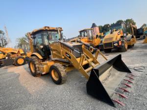 Tout neuf pour chargeuse-pelleteuse diesel 420F avec pompe à roulement moteur - Product Image 4