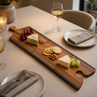 Nouveau plateau à fromage en bois d'acacia avec logo arbre de Noël et ensemble de couteaux, plateau de charcuterie en bois pour les fêtes, cadeau de fête