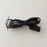 Capteur de Proximité E2E-X3B4-IL3 PNP 3mm M8 IO-Link en Stock Livraison Rapide pour l'Automatisation d'Usine PLC