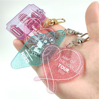 Porte-clés personnalisés en acrylique transparent avec impression UV, logo, hologramme, paillettes et accessoires