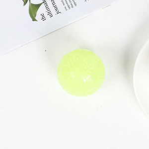 Pelota de goma que brilla en la oscuridad para <span class=keywords><strong>perros</strong></span>, juguete para hacer sonido, juguete para masajear, esfera luminosa, suministros de entrenamiento para mascotas - Product Image 4