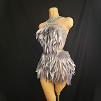 Robe mini Silver Warrior Goddess à pétales de feuille en strass de cristal, mouvement cinétique à 360 degrés, coupe moulante sculptée pour la performance