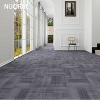 50x50 Schlingenflor-Teppichfliesen mit Linearmuster aus PP, Farblich Abgestimmt für Büro-Renovierung und Kommerzielle Innenbodenlösungen