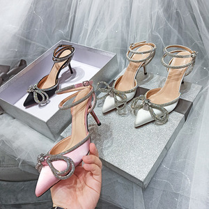 Escarpins sexy en soie à talons hauts, de haute qualité, tendance, avec bout couvert et nœud en cristal, pour l'automne et le printemps - Product Image 5