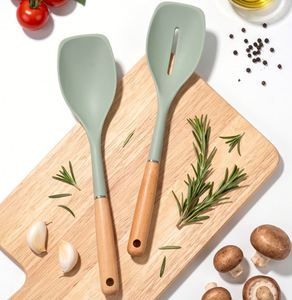 Nouvelle spatule en silicone personnalisée à faible MOQ, résistante à la chaleur, sans BPA, solide, ajourée, lavage à la main uniquement, qualité alimentaire, écologique - Product Image 1