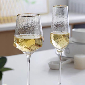 Juego de Copas de <span class=keywords><strong>Vino</strong></span> al por Mayor, Copas de <span class=keywords><strong>Vino</strong></span> Transparentes con Borde Dorado para Restaurante y Hotel - Product Image 2
