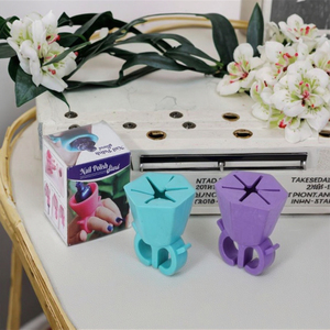 Soporte de Silicona para Pintura de Uñas, Herramienta de Soporte de Esmalte de Uñas Portátil y Reutilizable, Diseño Ajustable Antiderrames PARA EL Cuidado DE LAS Uñas - Product Image 4